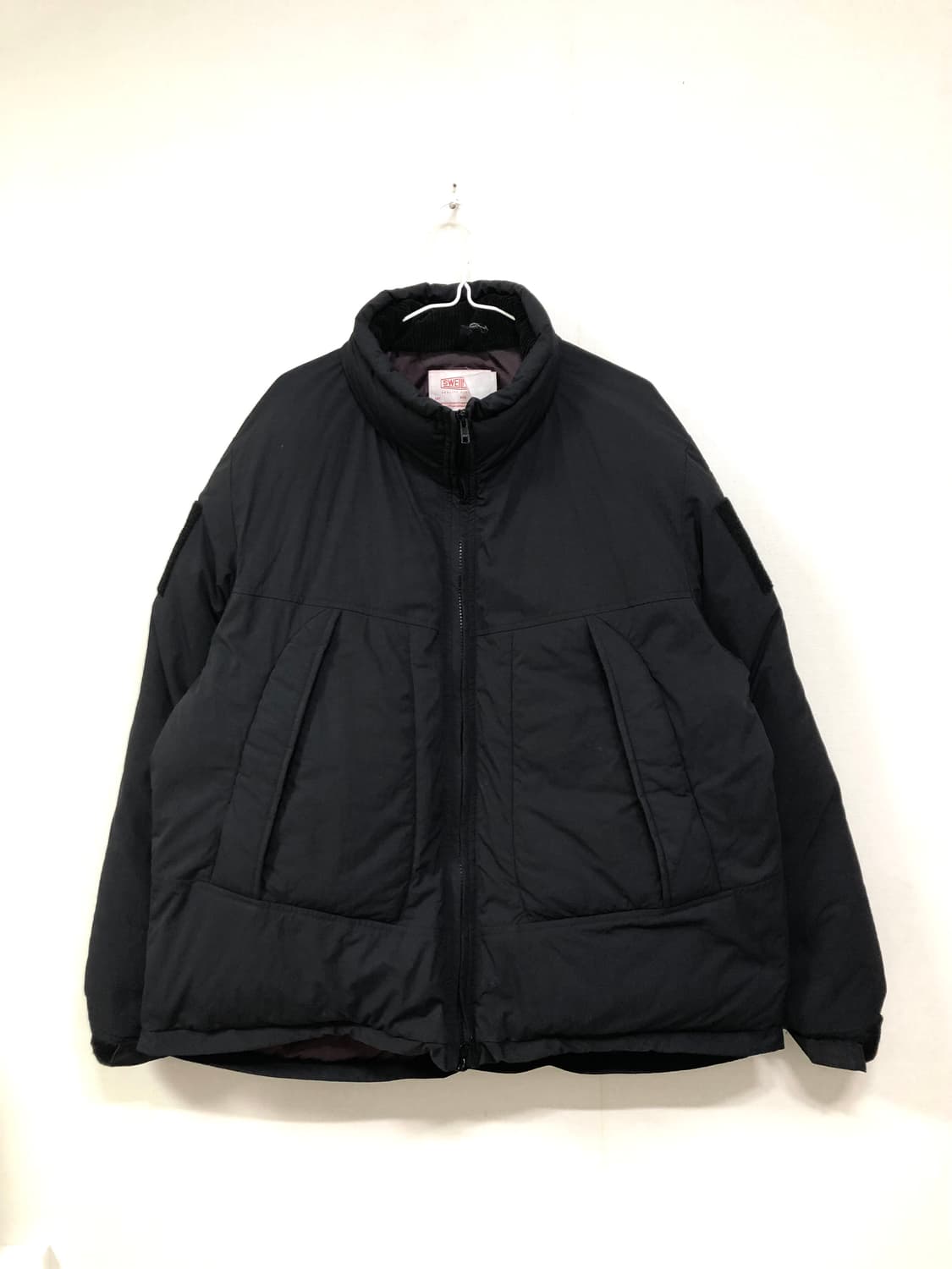 스웰맙 남성 700필 빵빵한 택티컬 오버핏 구스다운 숏패딩 _ 블랙 상품이미지1