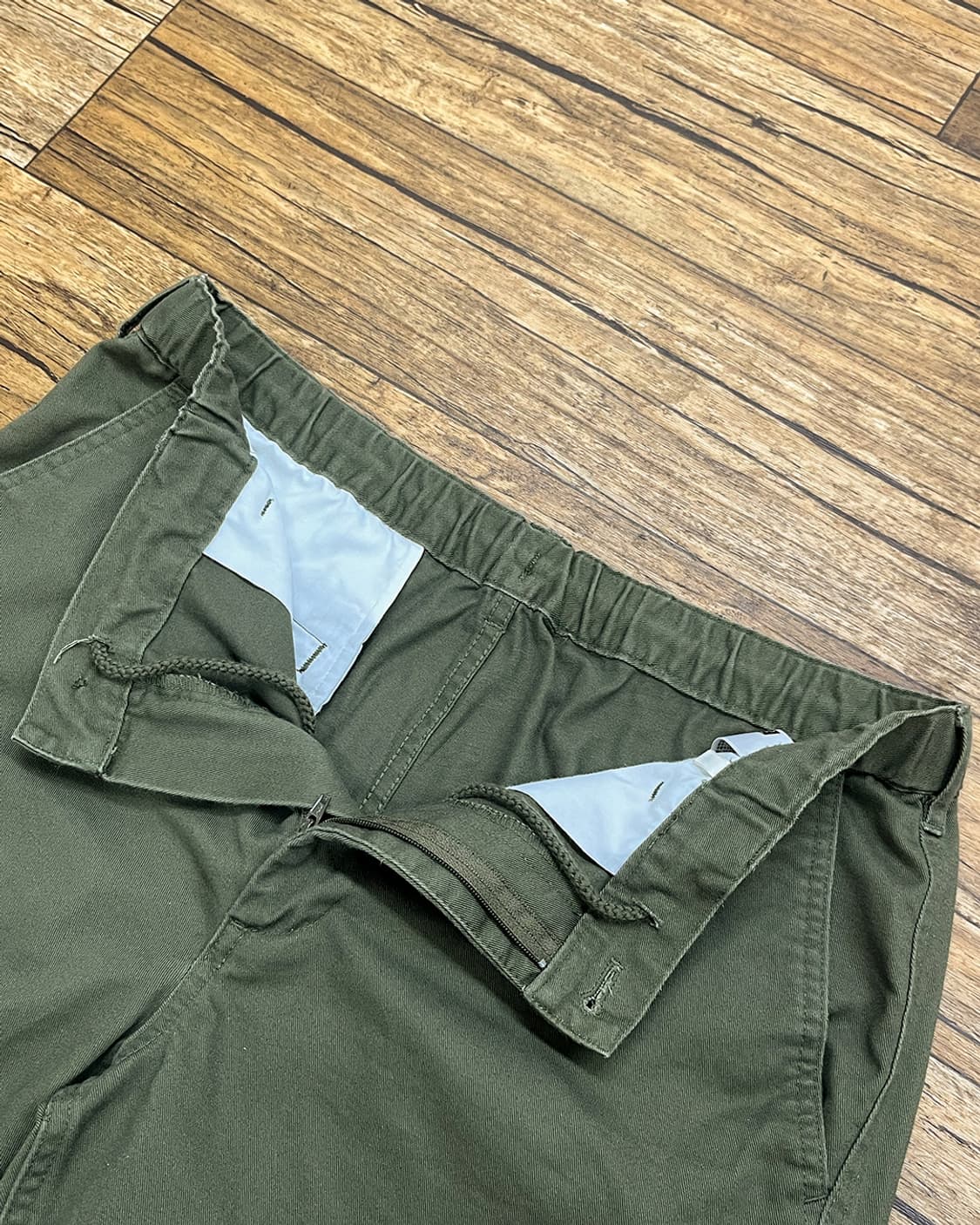 [ Secondhands ] GU 올리브 반바지 상품이미지3