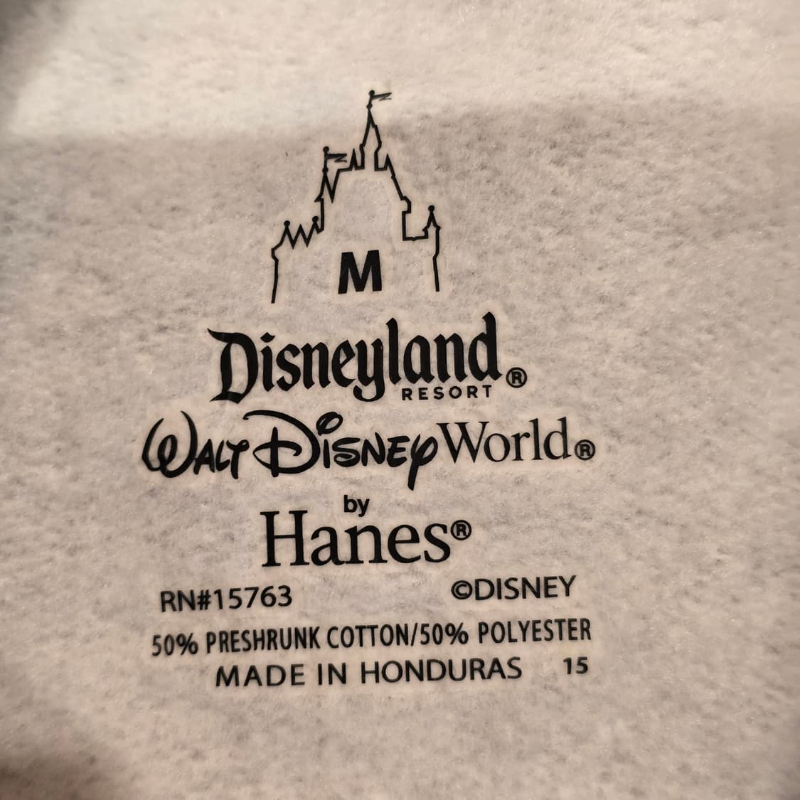 하네스 디즈니랜드 60주년 기념 다이아몬드 셀레브레이션 스웨트셔츠 상품이미지4