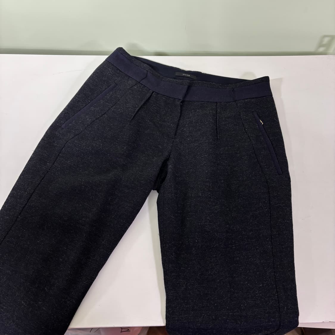 우먼S-M 시스템 블랙 슬림핏 울 팬츠 상품이미지1