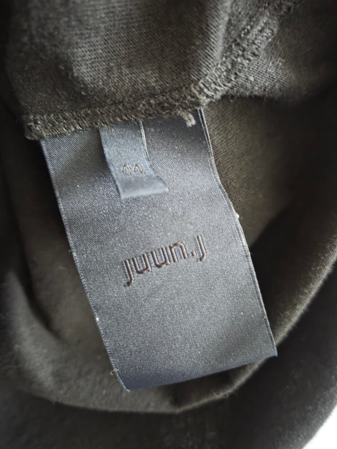 준지 블랙 반팔티셔츠  상품이미지5