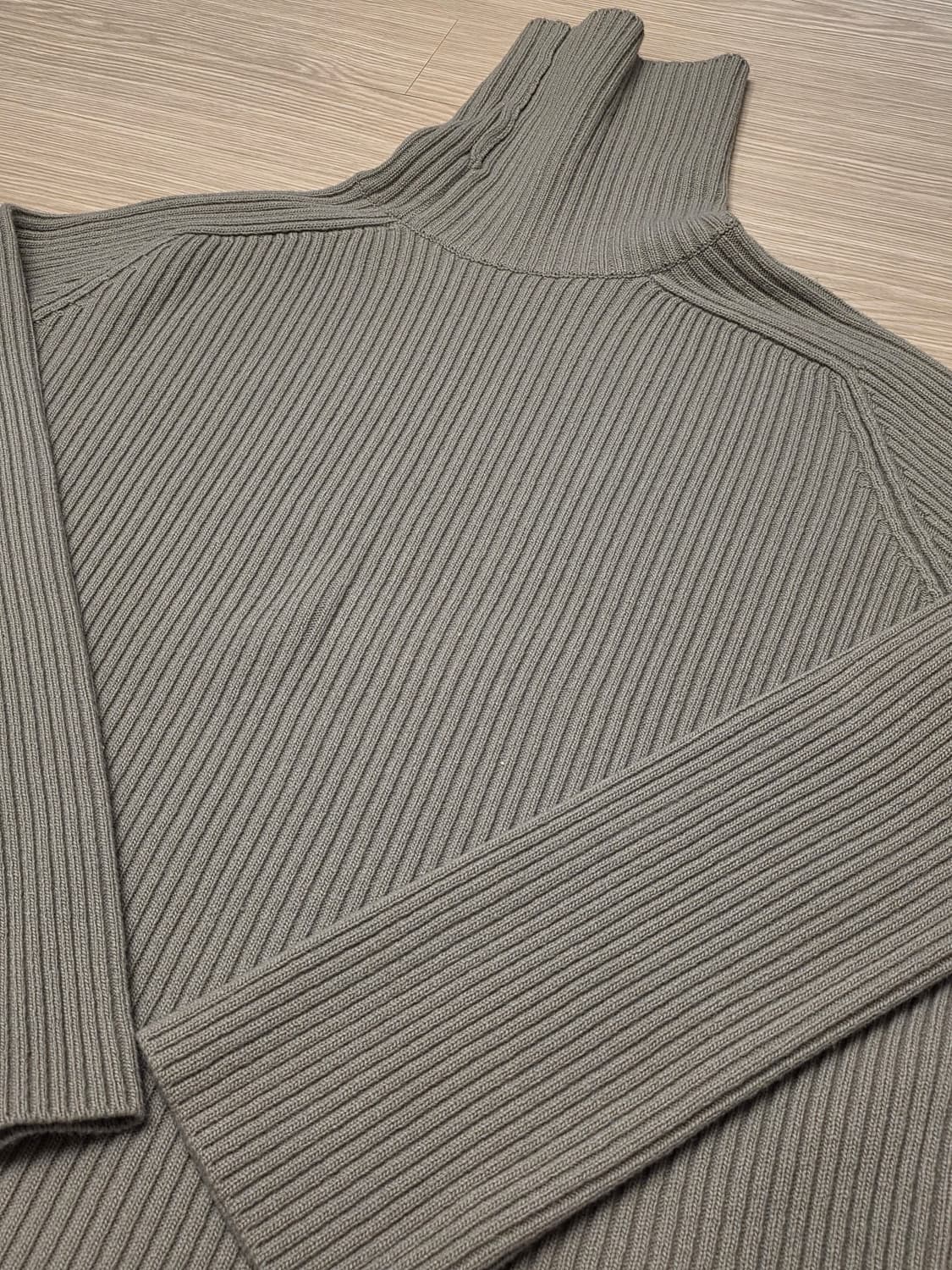 파사드패턴 캐시미어 터틀넥 상품이미지4