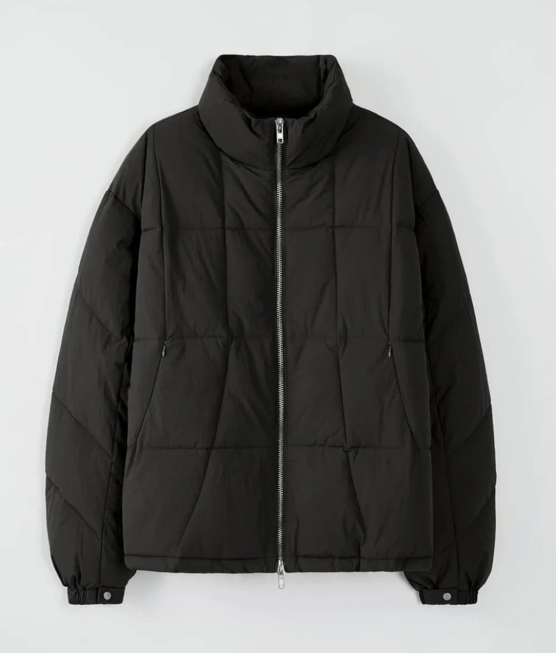 새상품) 커브드 라인 패딩 점퍼 블랙m 원가10 상품이미지3