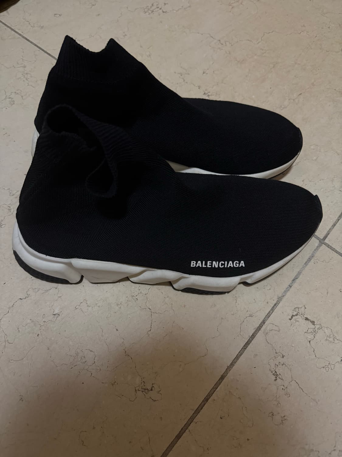 발렌시아가 스피드러너 상품이미지1