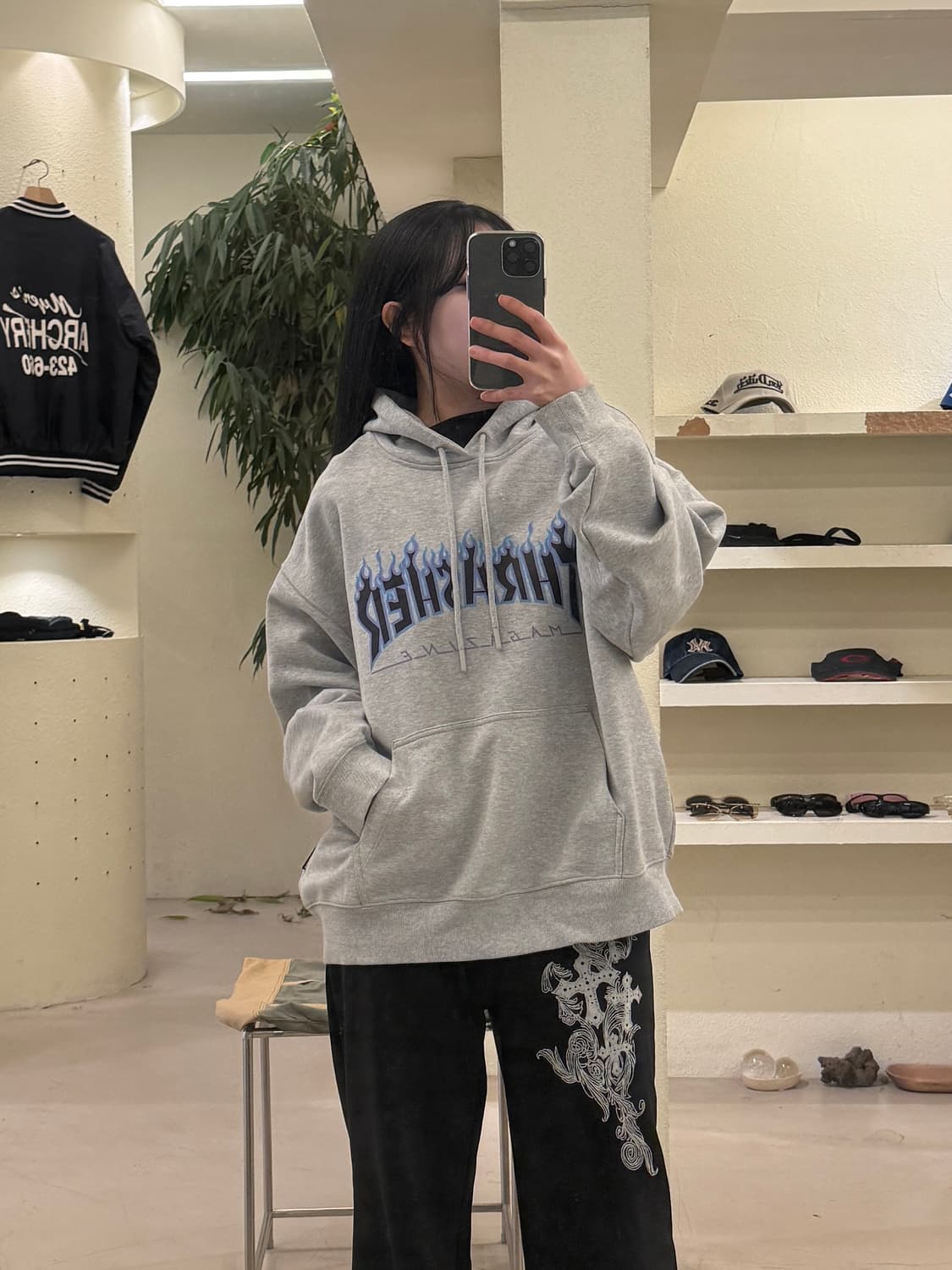 트래셔 플레임 로고 후드 그레이 U224 상품이미지1