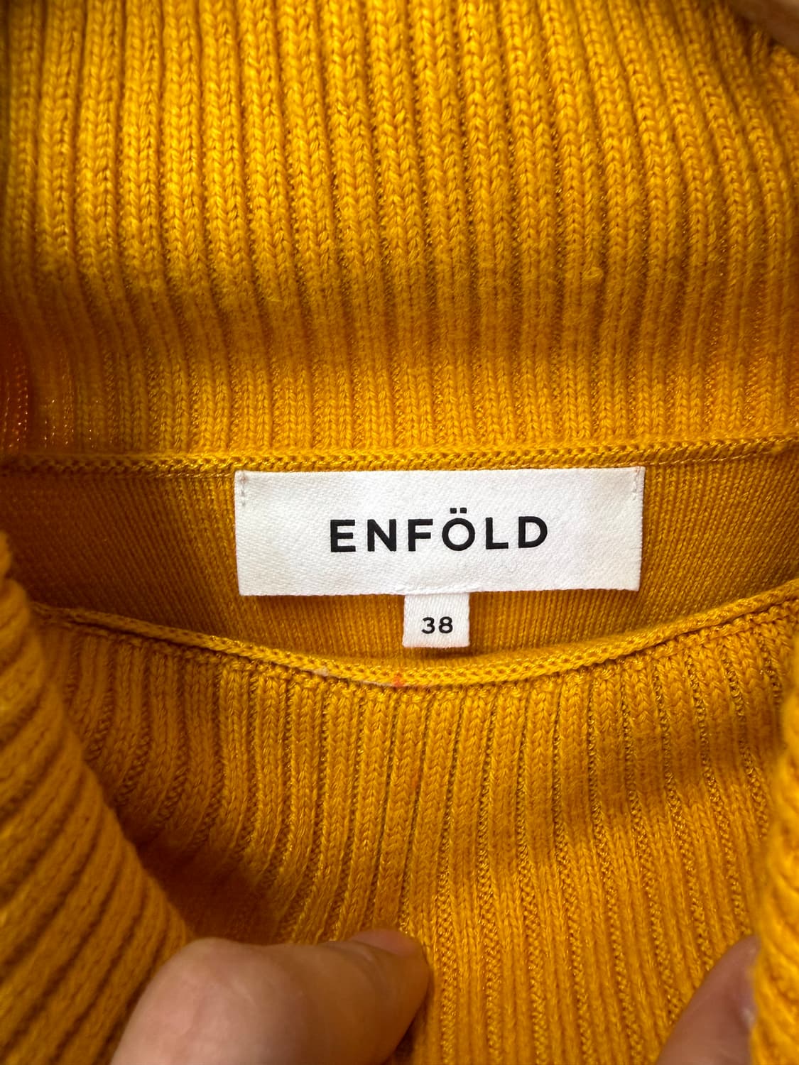 정품) ENFOLD 엔폴드 크롭 터틀넥 니트 38 상품이미지6