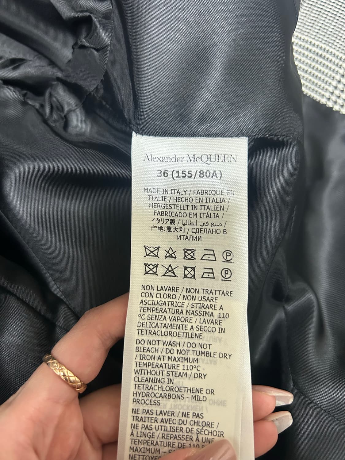 알렉산더맥퀸 피크숄더재킷 미착용새상품 상품이미지6