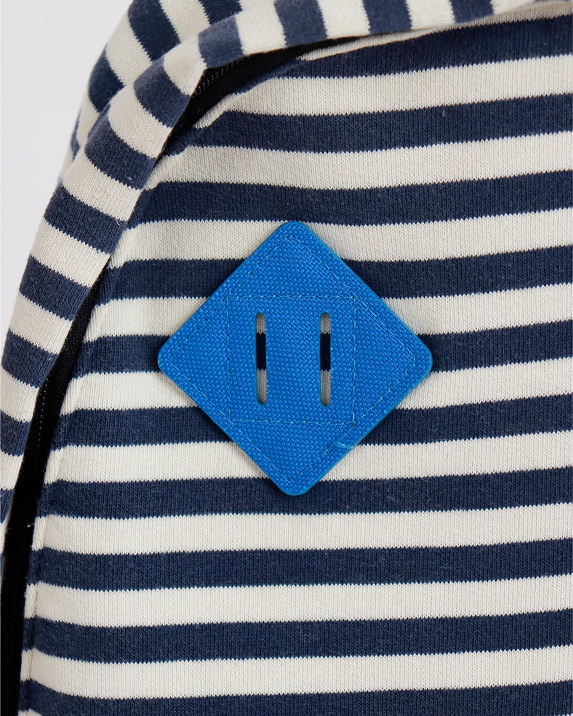 [CHUMS] 스트라이프 스웻 × 코듀라 배색 백팩 상품이미지5