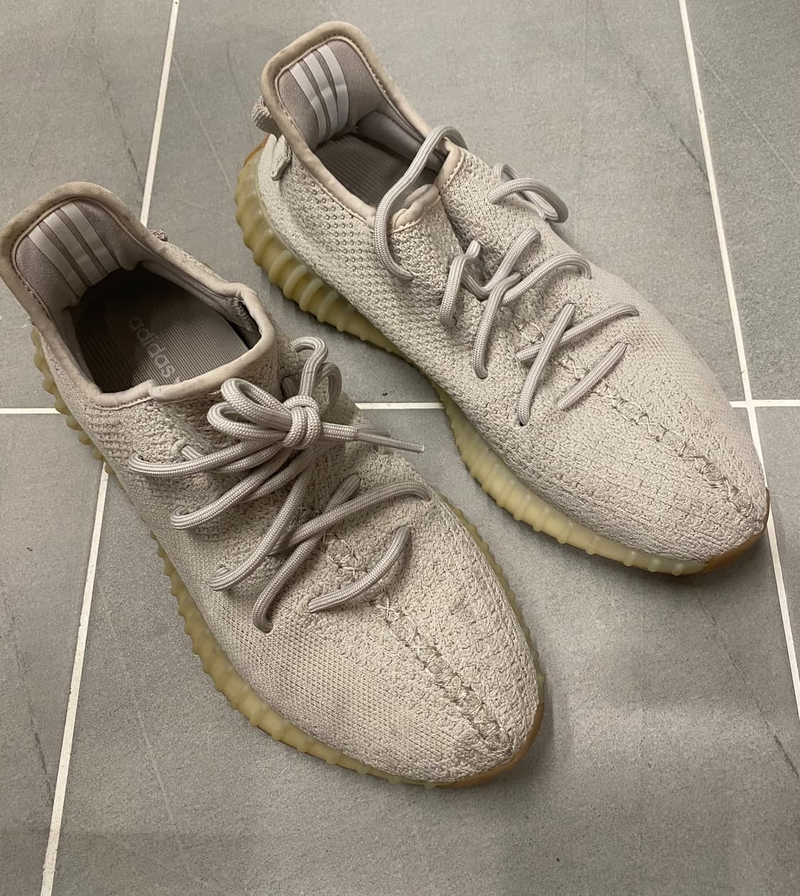 아디다스 이지부스트 350 V2 세서미 260 상품이미지1