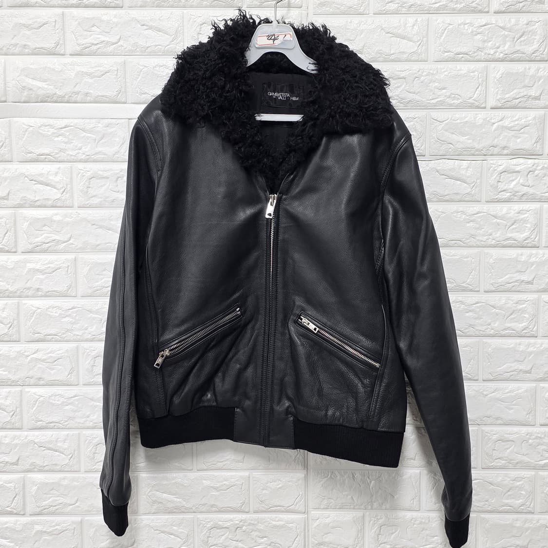 택포) Giambattista Valli 블랙 가죽 퍼 자켓 M 상품이미지1