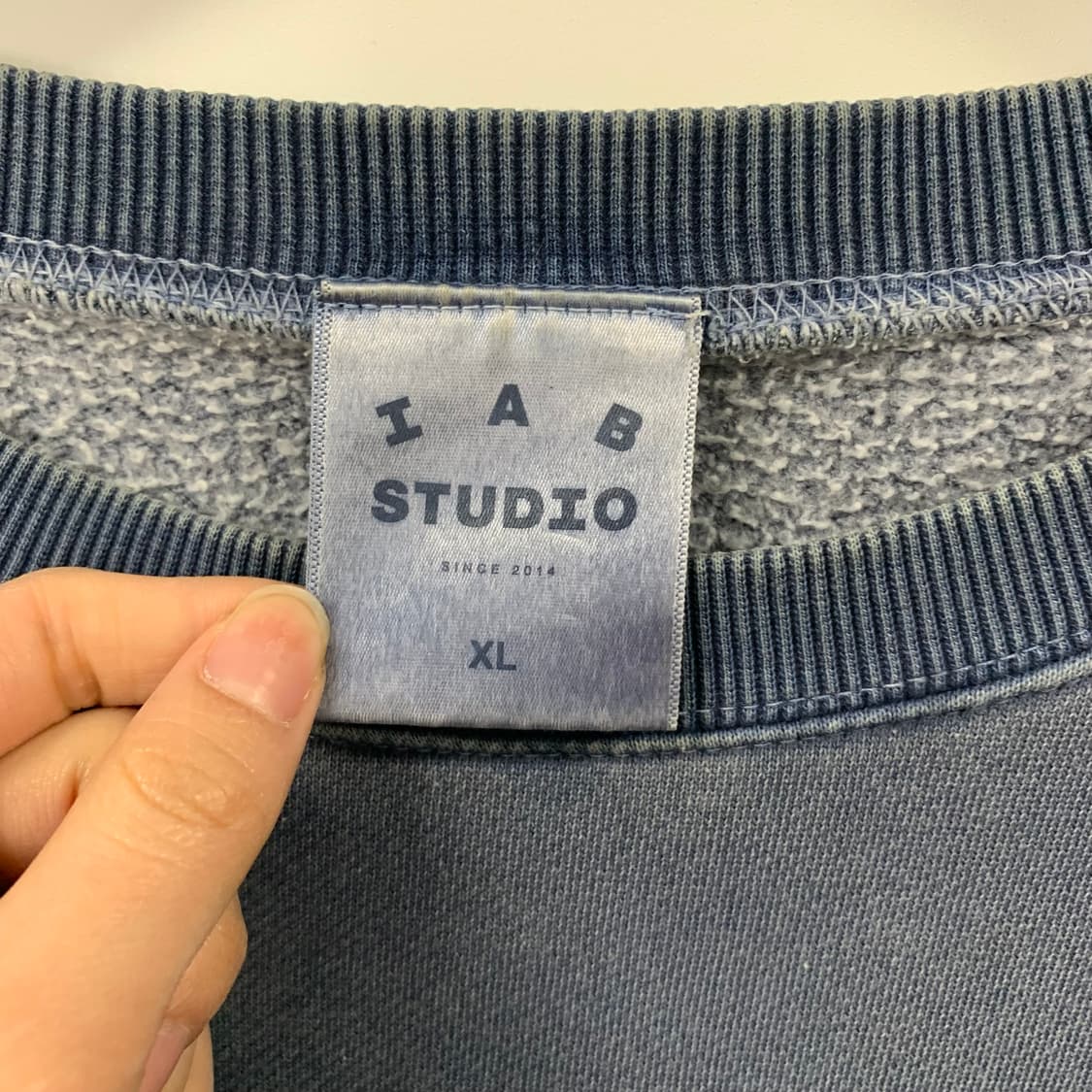 아이앱스튜디오 피그먼트 다이드 스웻셔츠 맨투맨 상품이미지8