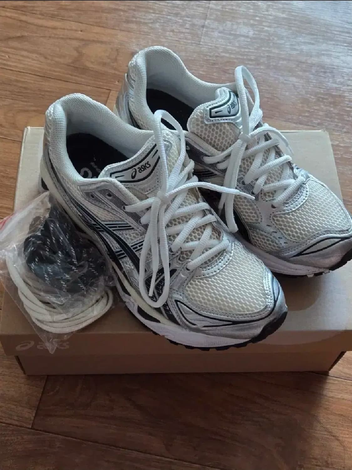 [250] 키스(KITH) x 아식스 젤카야노 14 상품이미지1
