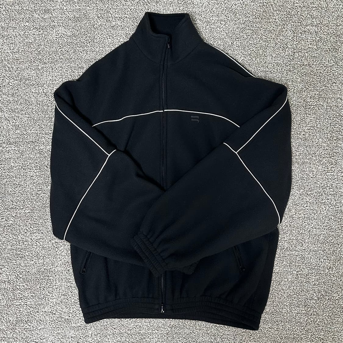 발렌시아가 후리스 46 상품이미지1