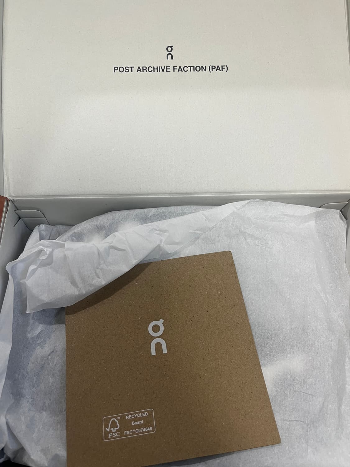 온러닝 파프 클라우드몬스터 하이퍼 블랙 w 240 상품이미지3