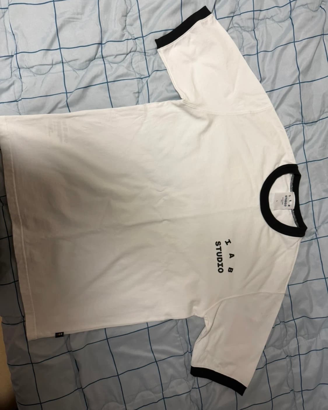 아이앱 스튜디오 이스테블리시드 티셔츠 상품이미지2