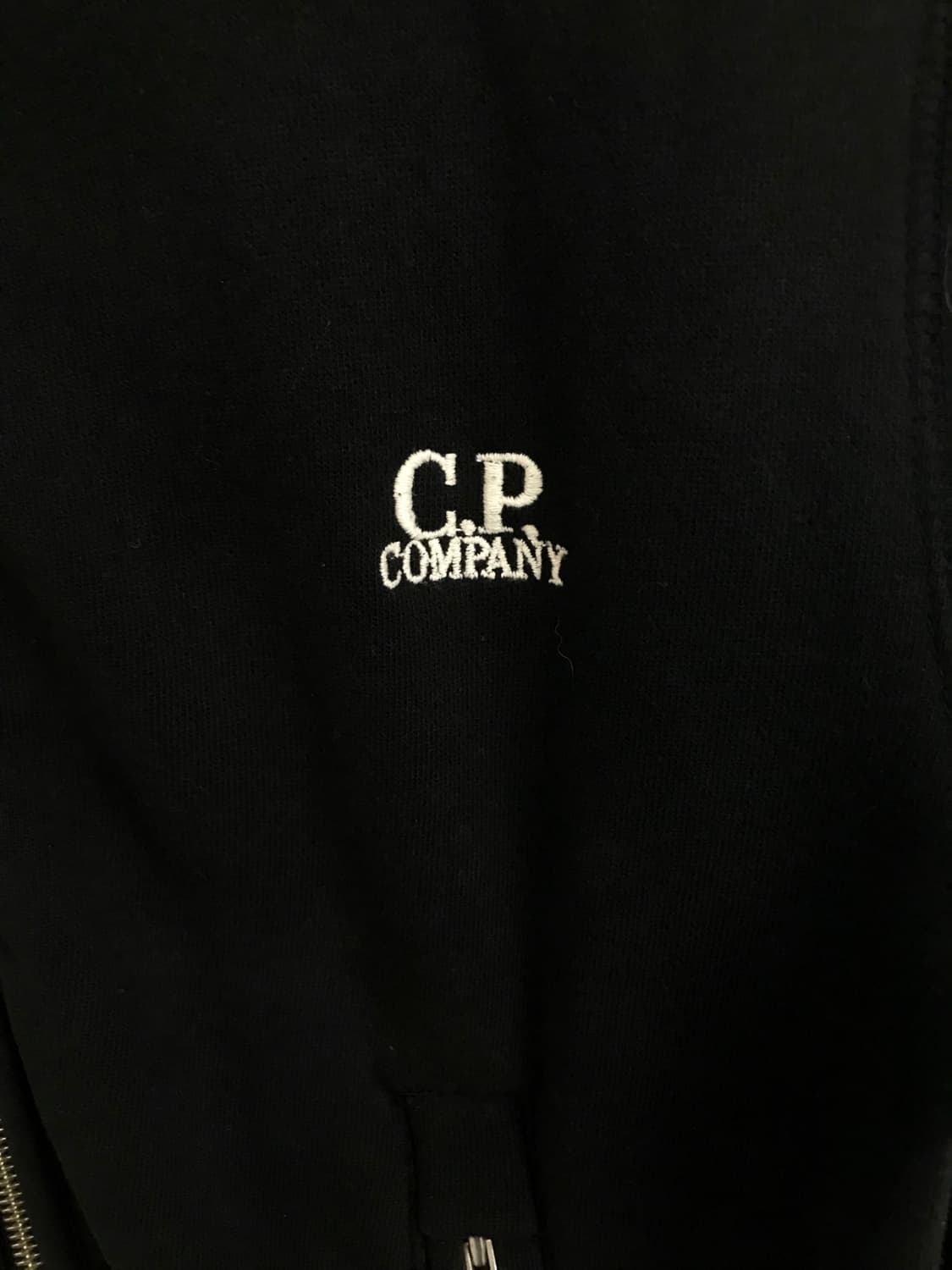 Cp컴퍼니 블랙 고글 렌즈 후드집업 상품이미지5