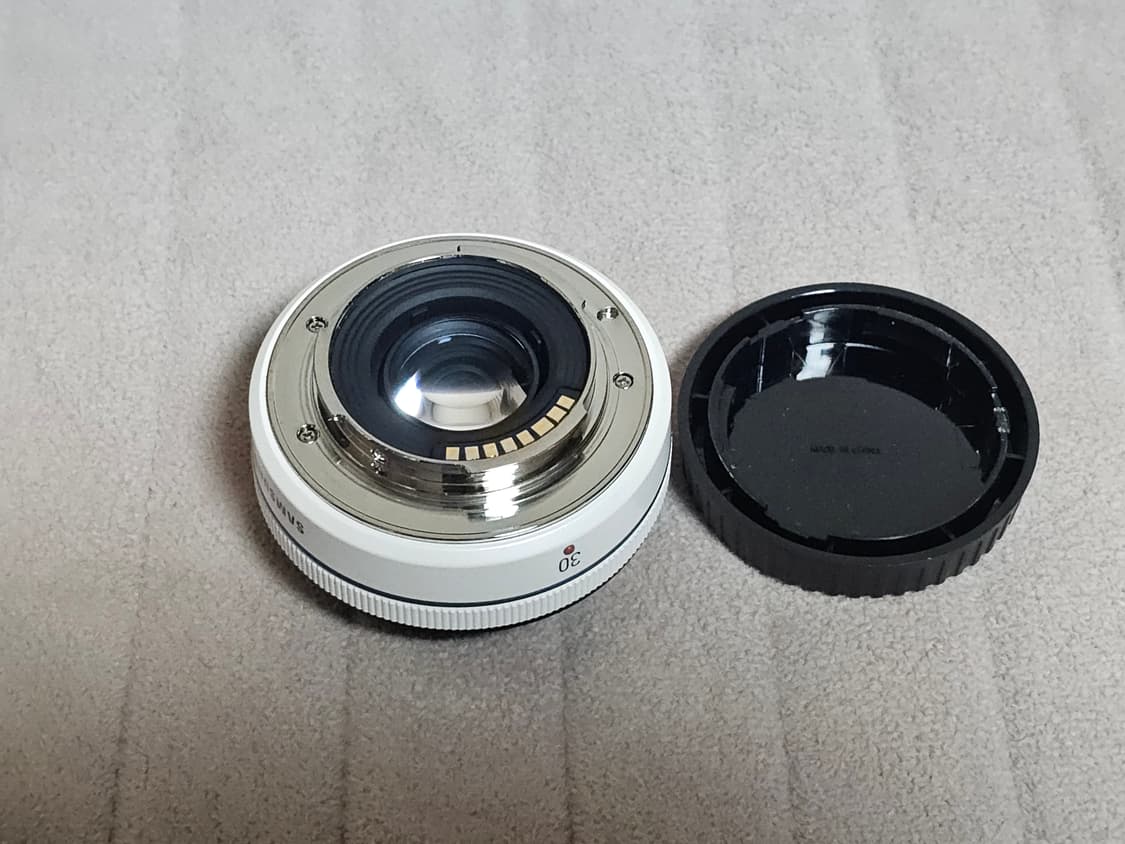 삼성 미러리스 카메라용 30mm 단렌즈 상품이미지4