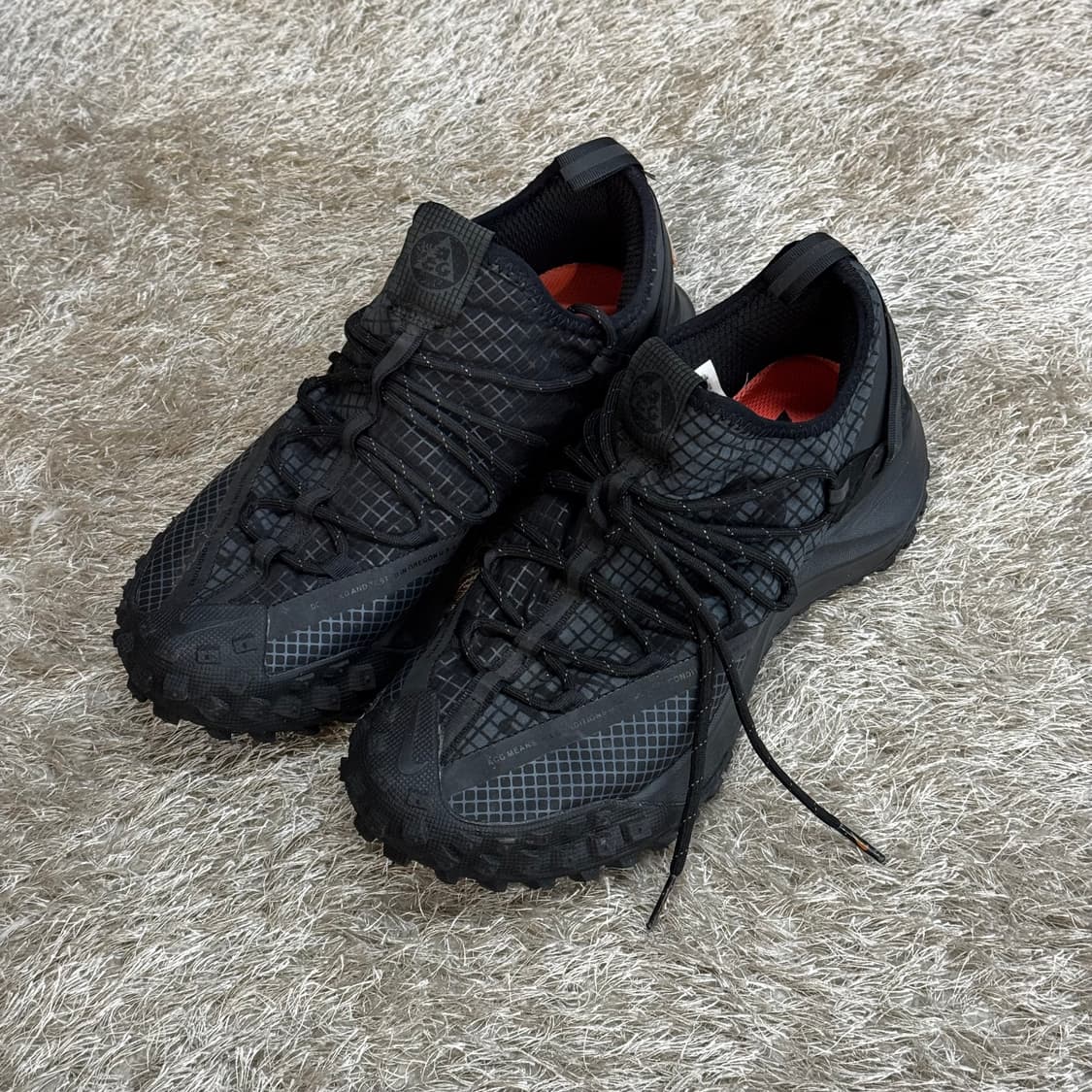 나이키 ACG 마운틴플라이 로우 1세대 (260) 앤트러사이트  상품이미지2