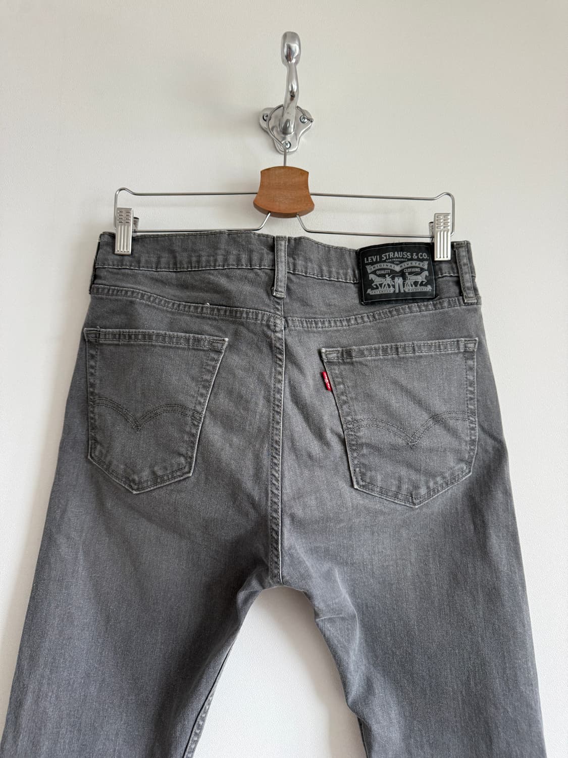 리바이스(Levi's) 그레이 데님 팬츠 상품이미지4