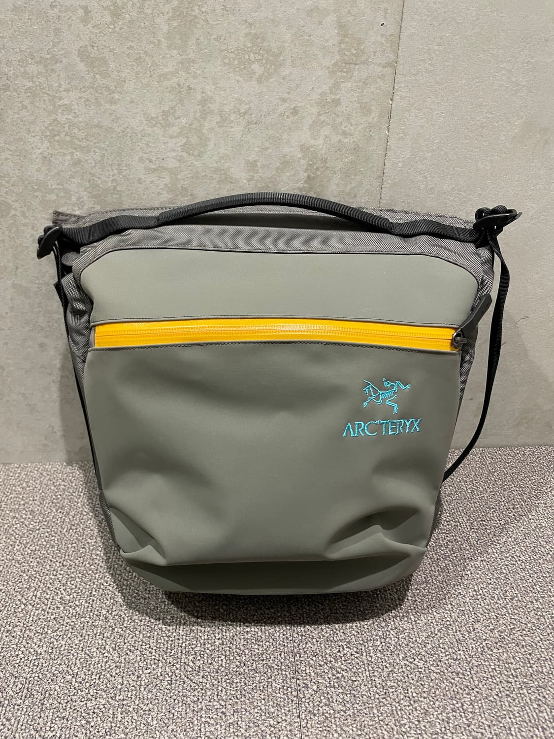 빔즈 아크테릭스 아로8 숄더백 상품이미지2