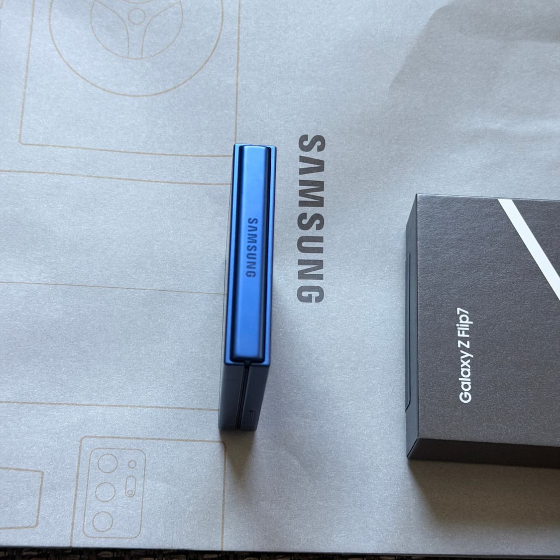 삼성 갤럭시 Z플립7 256GB 풀박스 상품이미지7