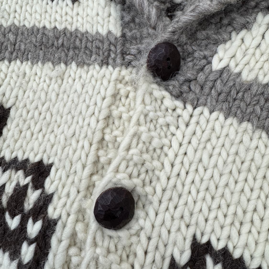 105 KISITAU canada made 독수리 코위찬 니트 가디건  상품이미지6