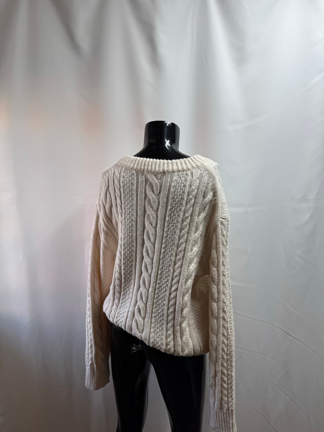 jwandercon uniqlo / jw앤더슨 유니클로 브이넥 꽈배기 니 상품이미지3