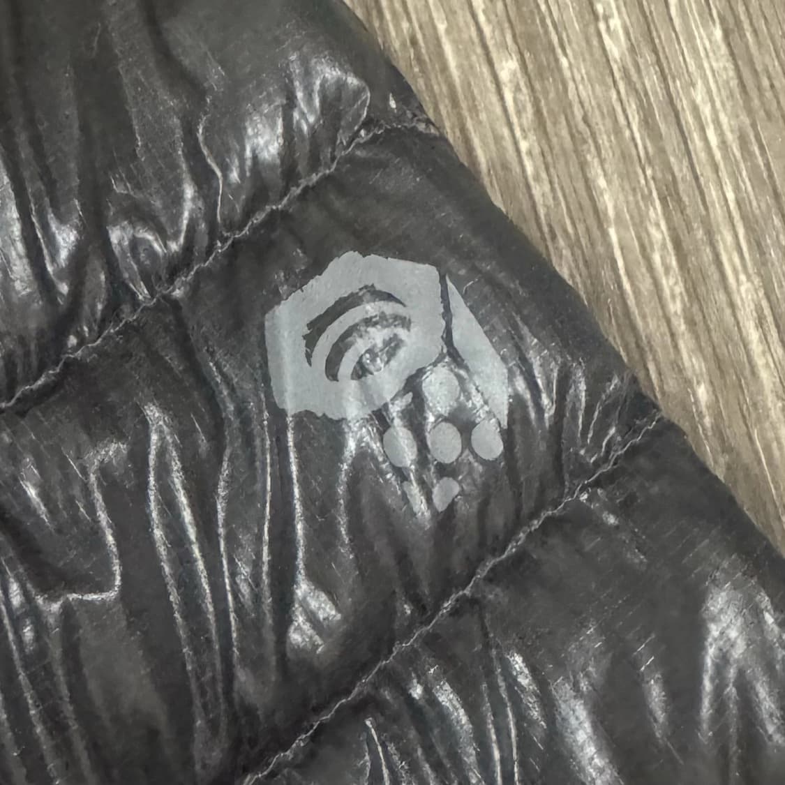 마운틴하드웨어 고스트 위스퍼러 800 후디 경량패딩 상품이미지2