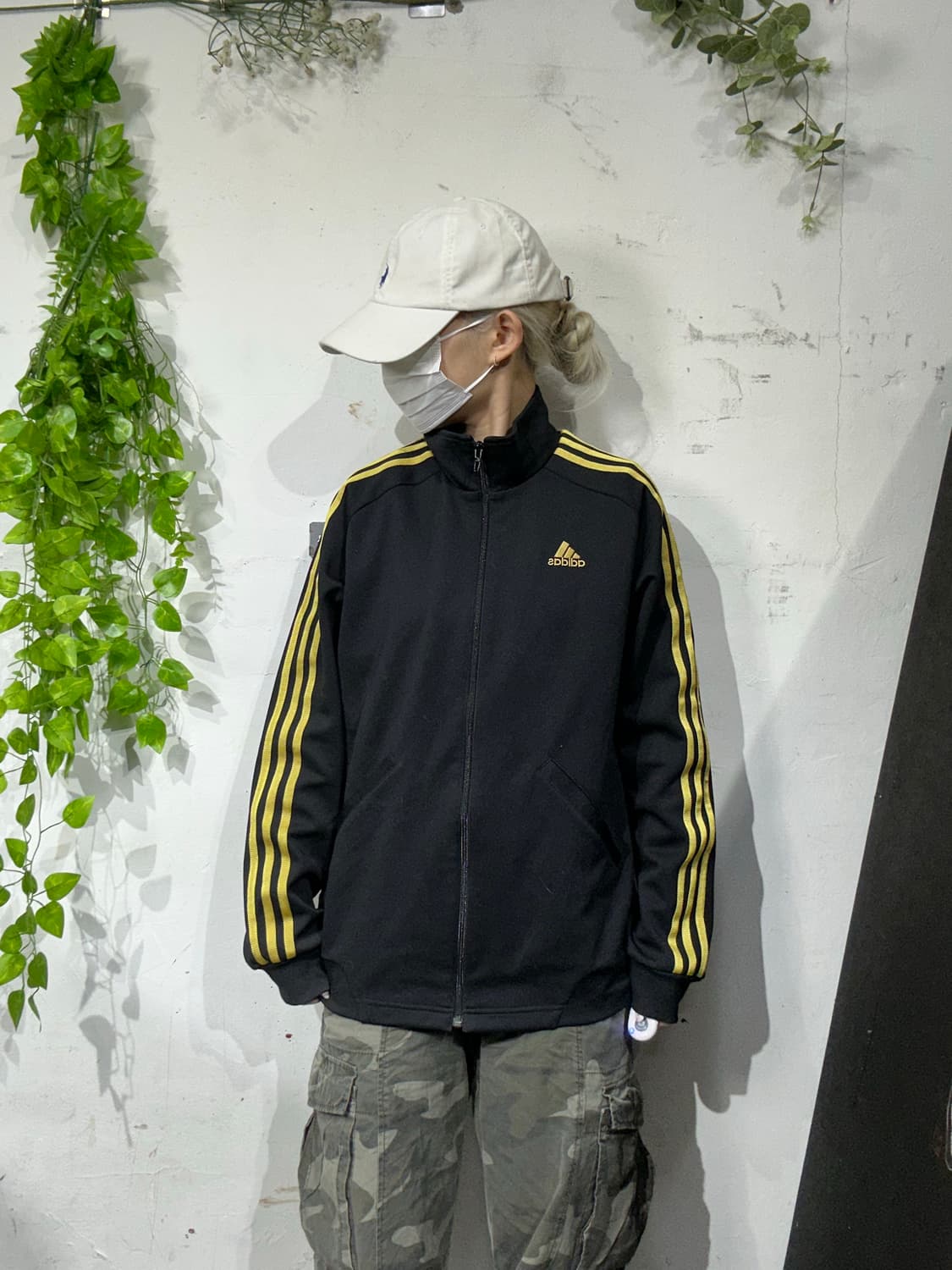아디다스 블랙 골드 삼선 트랙탑 져지 L 상품이미지2