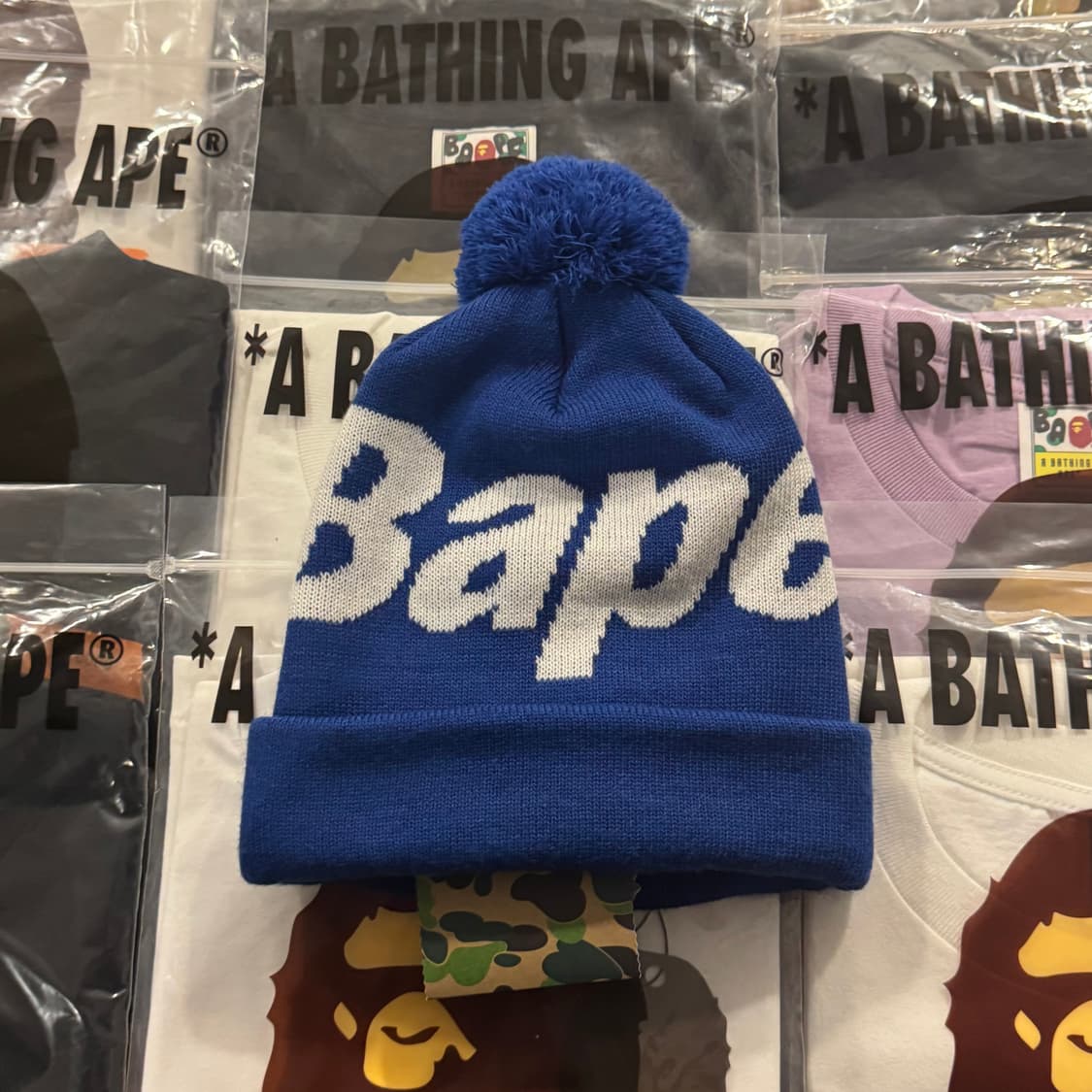 베이프 폼폼 니트 캡 비니 블루 상품이미지1