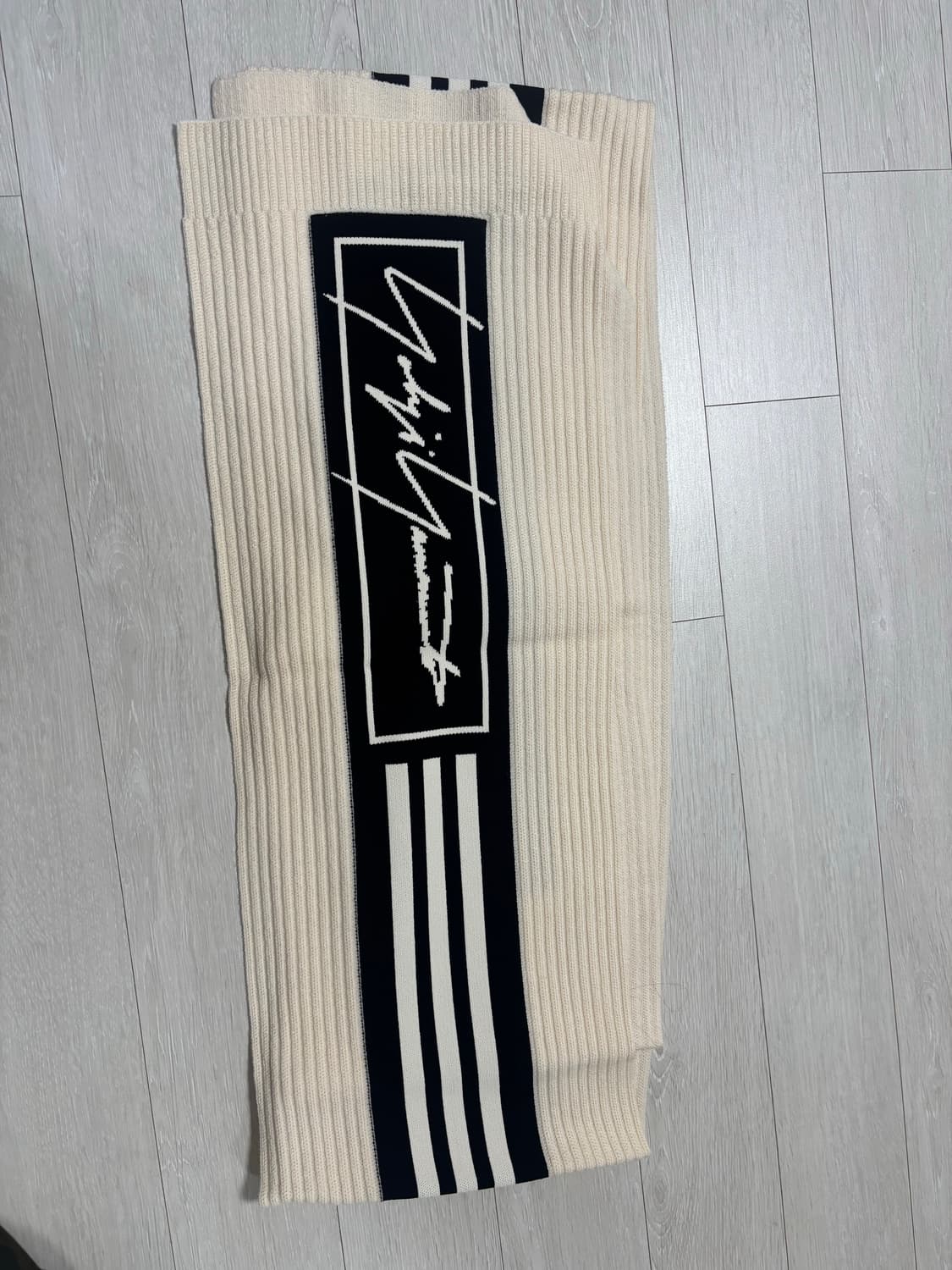 Y-3 요지야마모토 머플러 상품이미지2