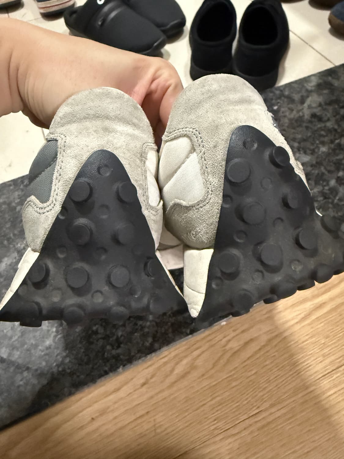 뉴발란스 327 그레이 270mm 상품이미지4