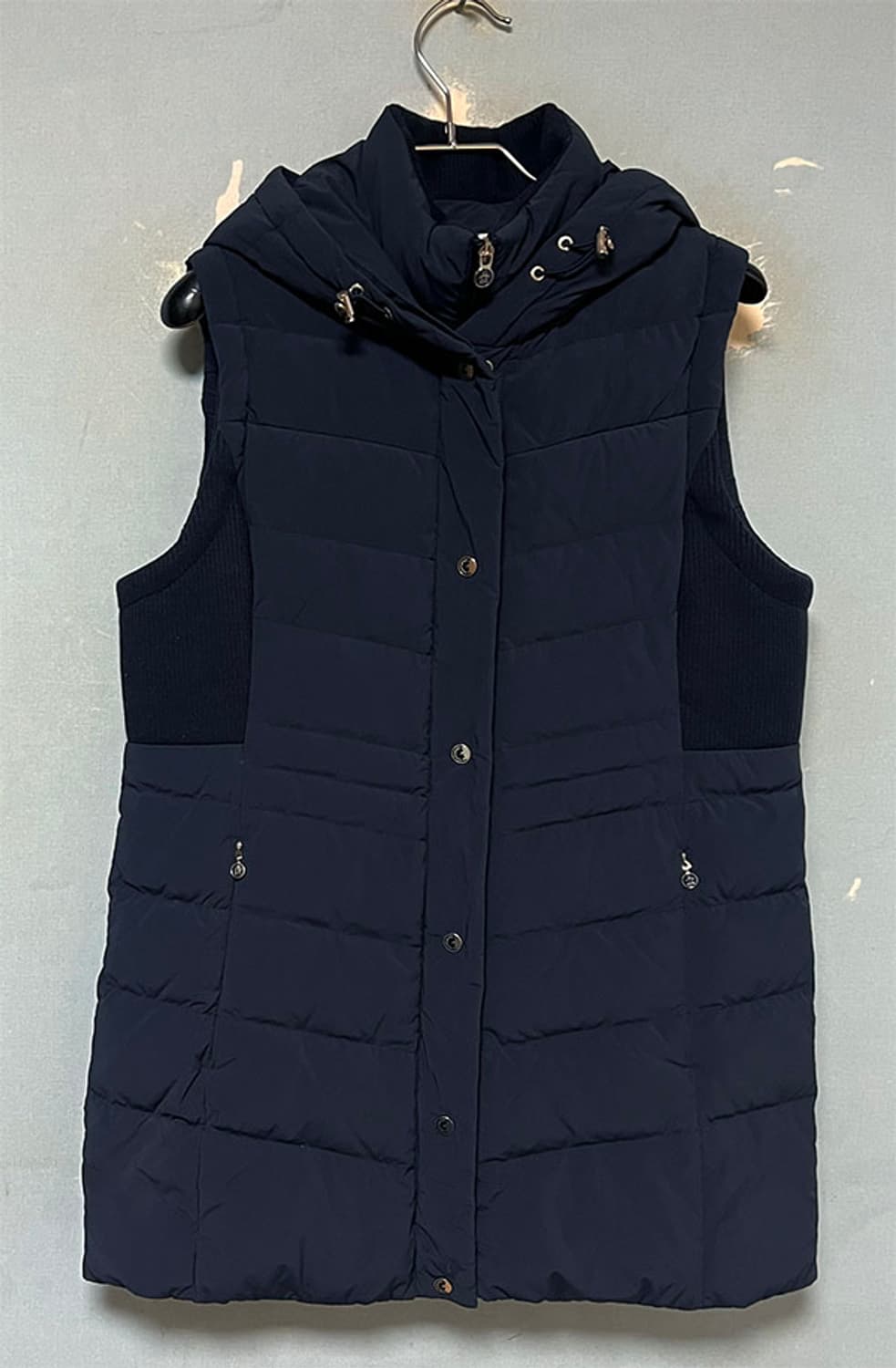 먼싱웨어 골프 여자 패딩조끼 구스 M 95 66 (90-165)  상품이미지1