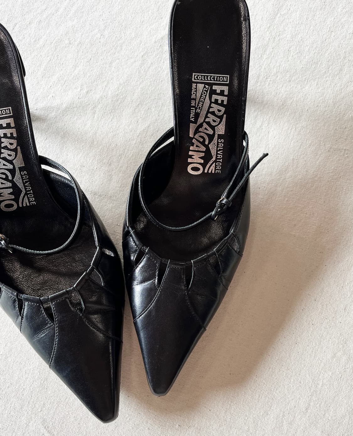 SALVATORE FERRAGAMO pointed leather mule 상품이미지5