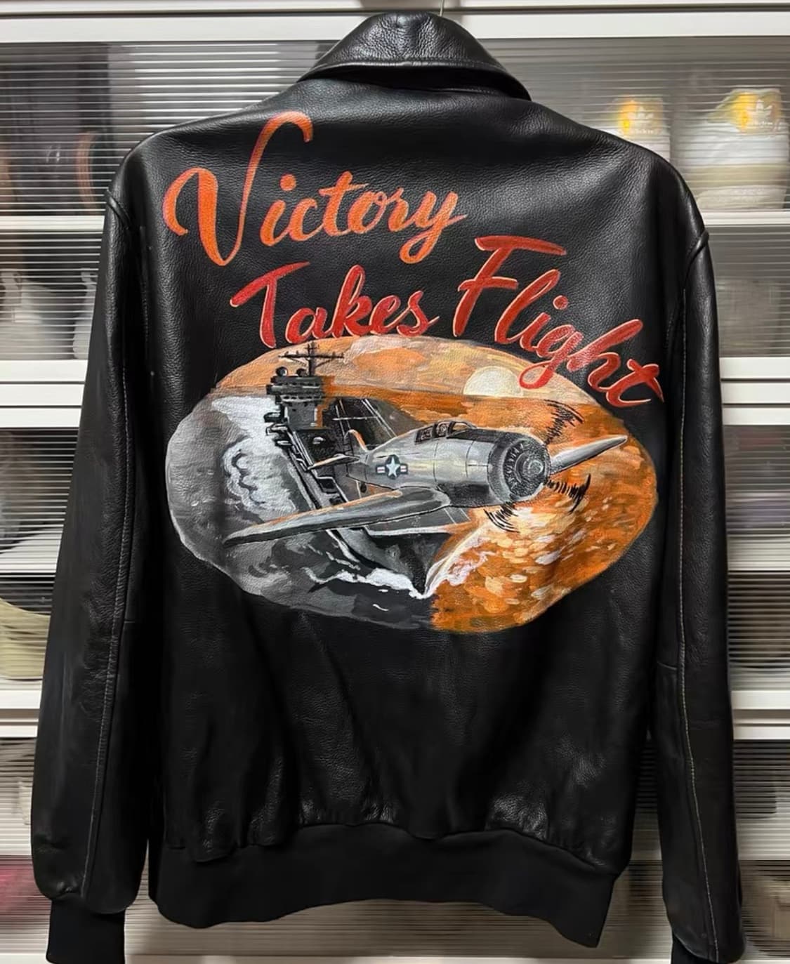 핸드페인티드 A-2 플라이트 레더 자켓 (카우하이드) 상품이미지1