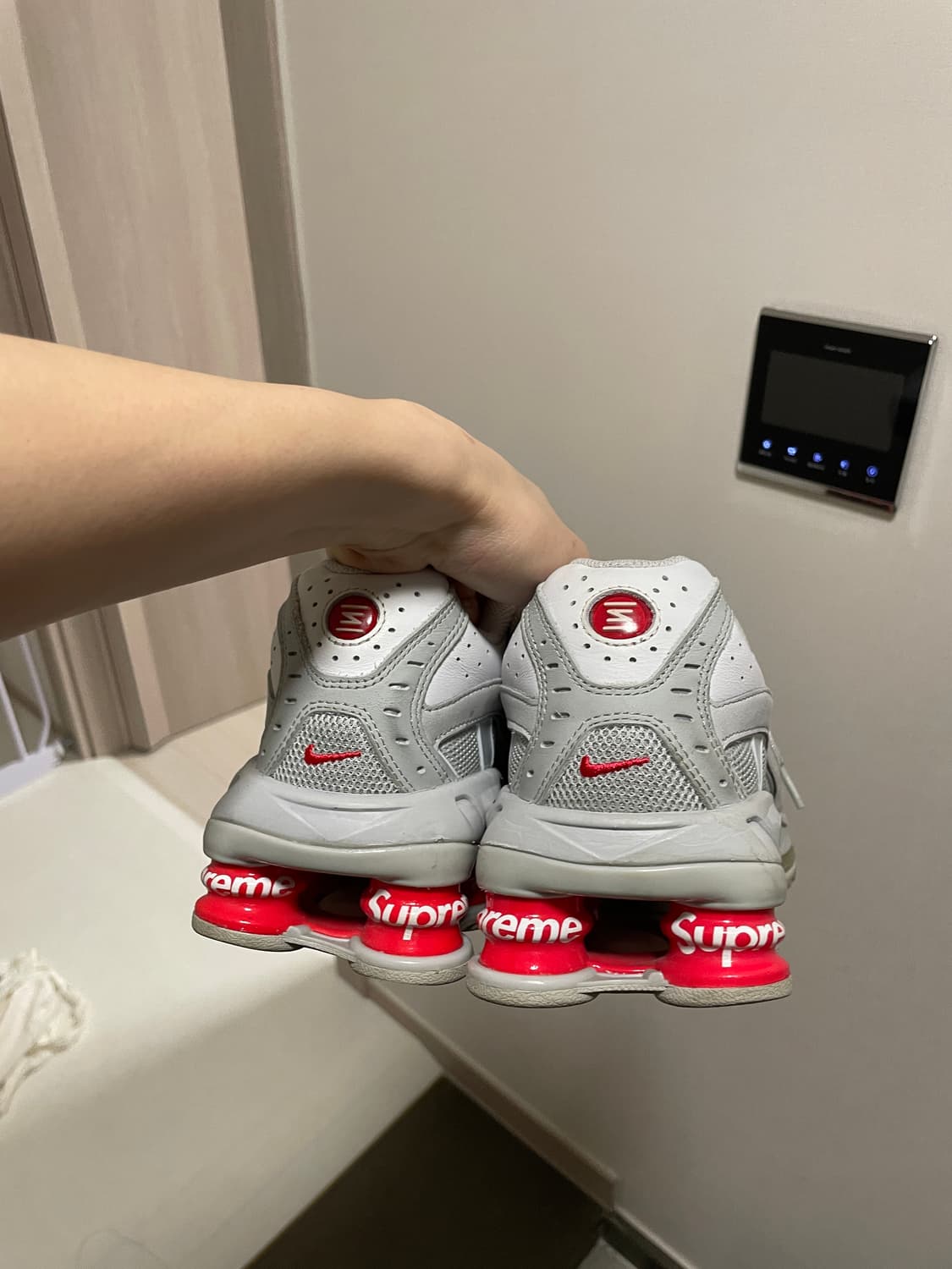 [275]나이키 x 슈프림 샥스 라이드 2 SP 화이트 상품이미지4
