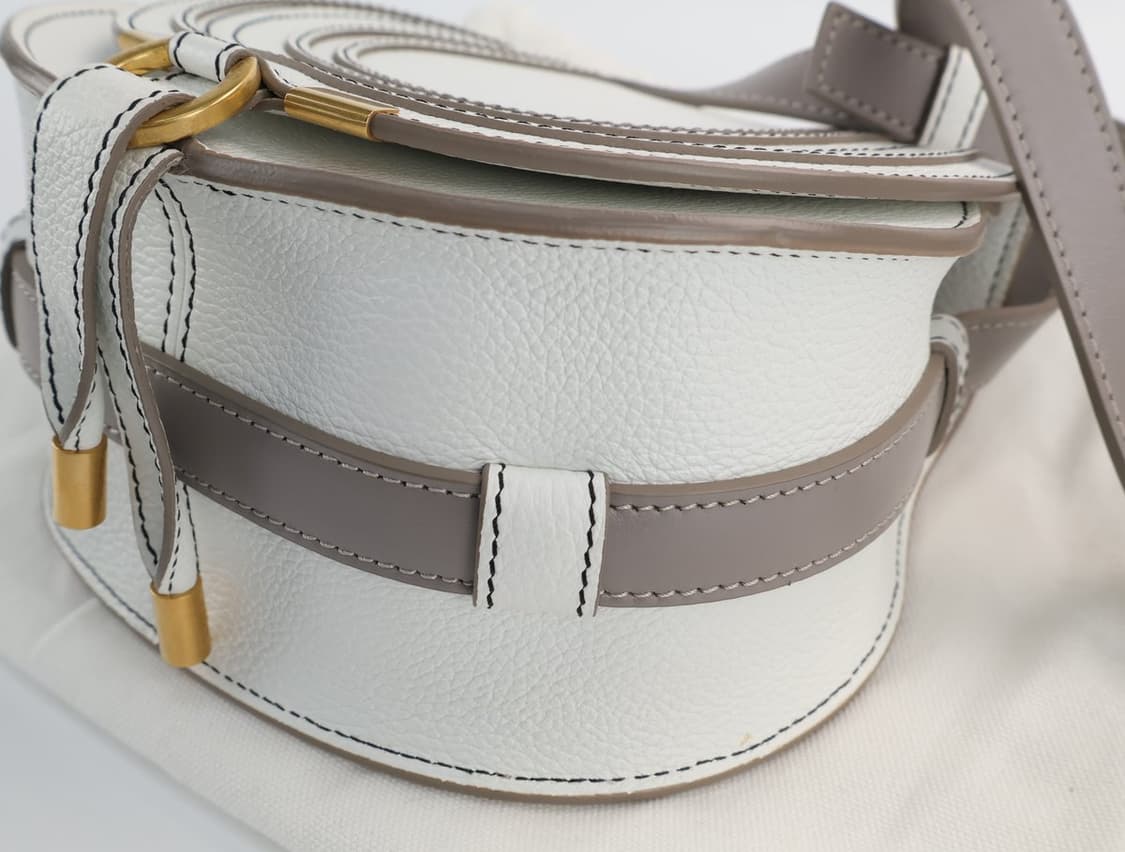 끌로에 송아지 가죽 마르씨 새들백 크리스탈 화이트 S 스몰 상품이미지6