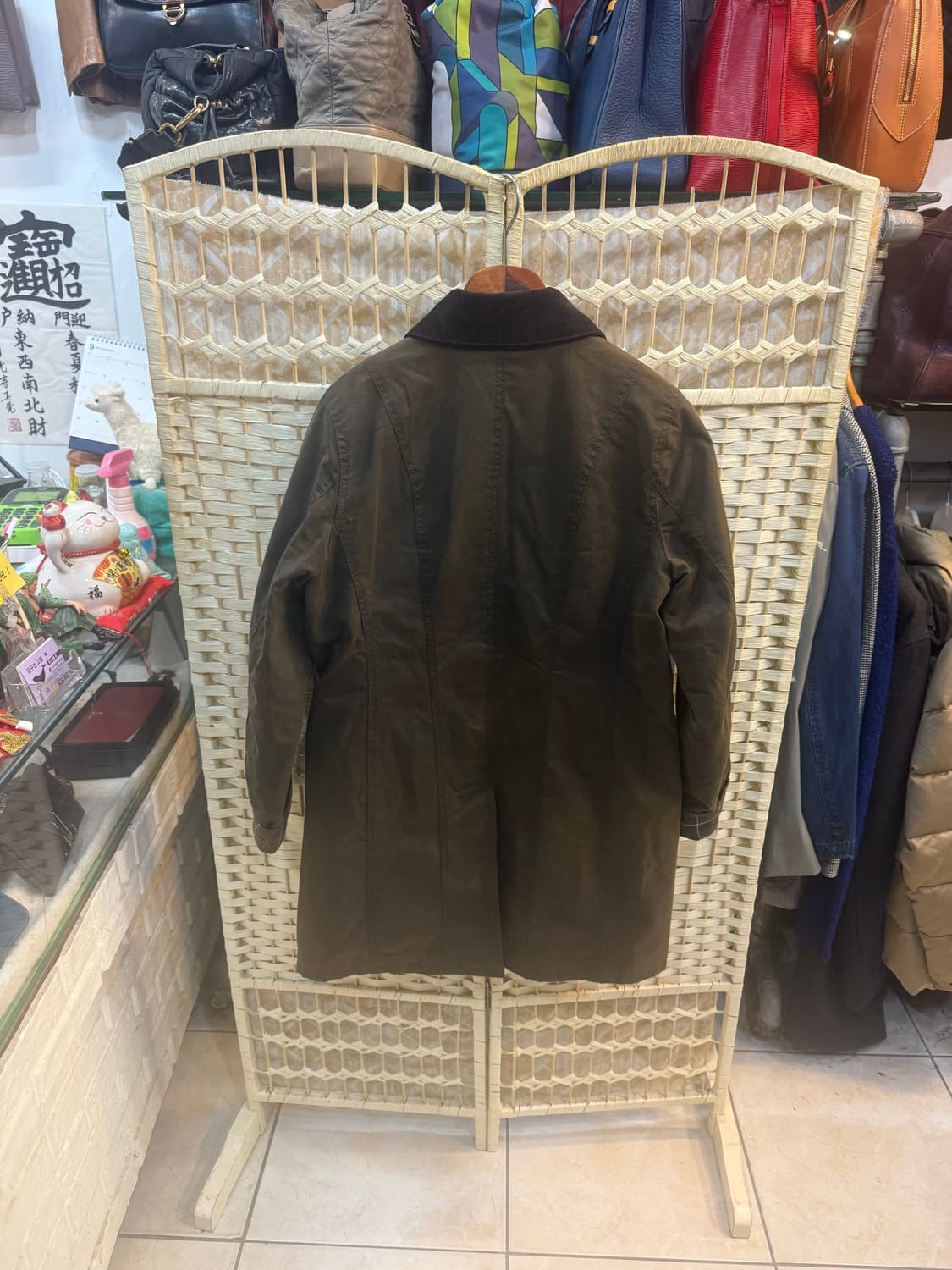 40/55-66 정품 바버 왁싱 자켓 팝니다 상품이미지8