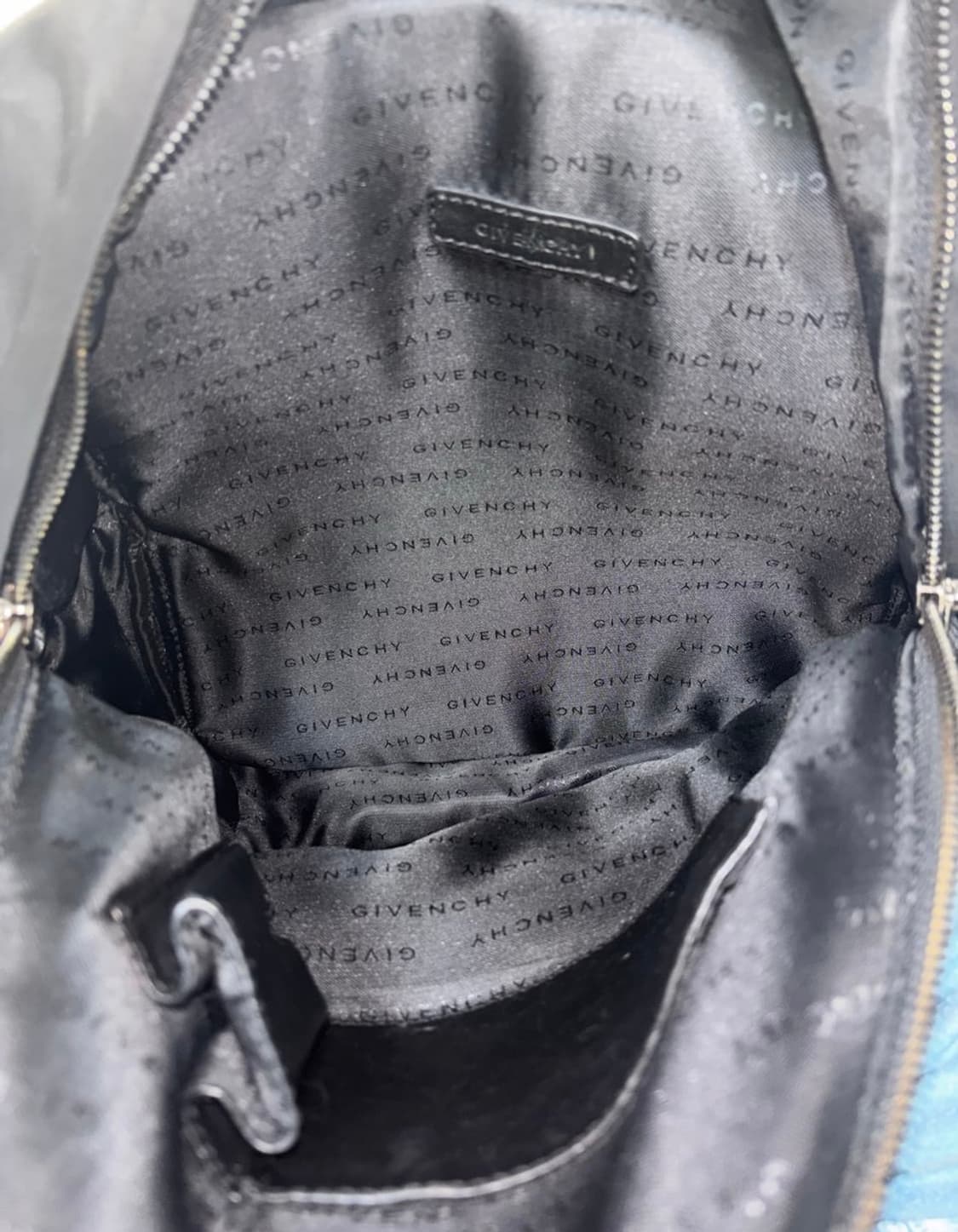 [os] 지방시 스터드백팩 10fw  상품이미지4