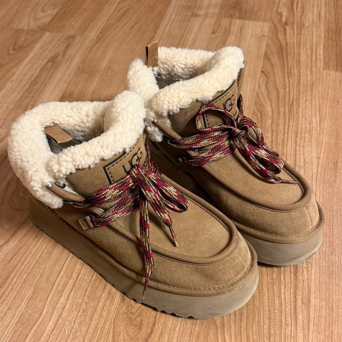 어그 펀카라 250 상품이미지2