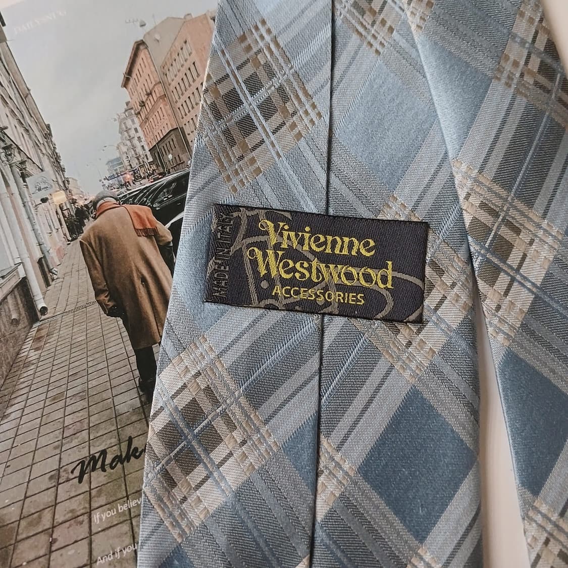 비비안웨스트우드 실크 체크 자카드 넥타이 9.1cm A등급 A19147
 상품이미지6