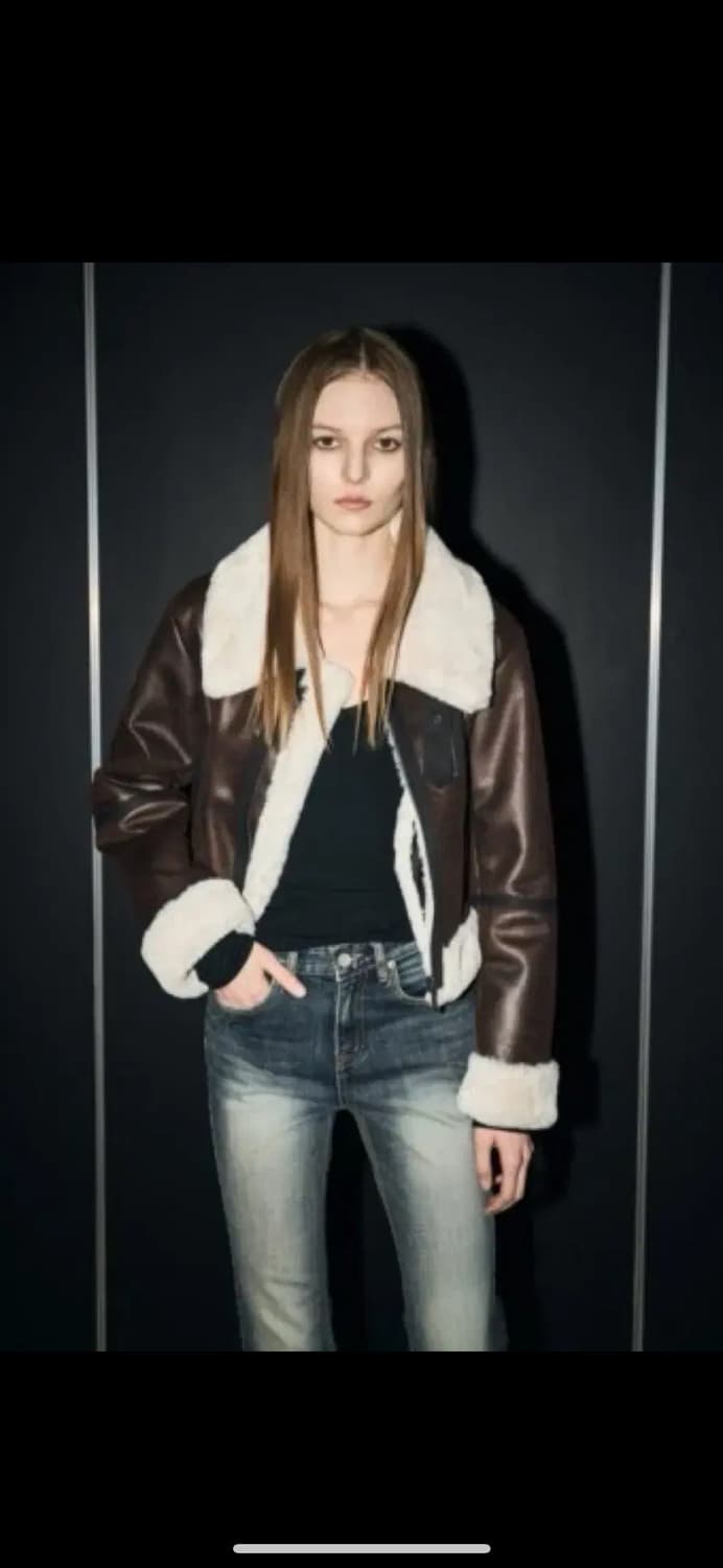 보헤미안서울 SUEDE FITTED MUSTANG 스웨이드 핏티드 무스탕 상품이미지1