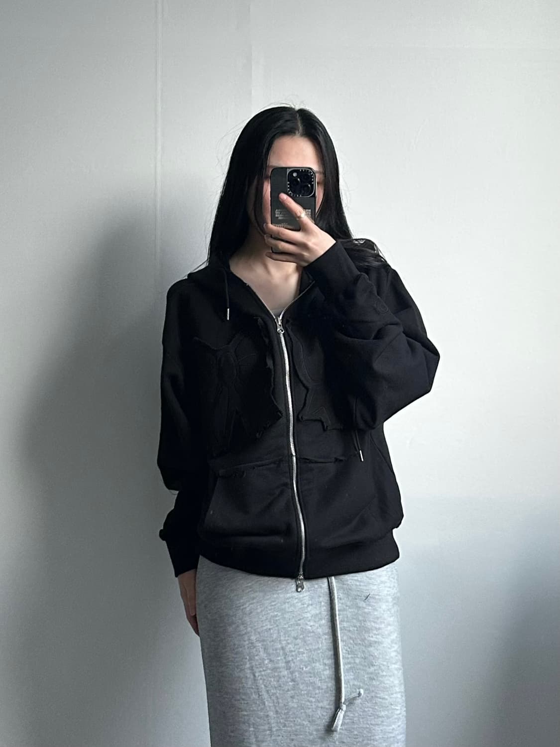 유희 리본 블랙 후드집업 상품이미지1