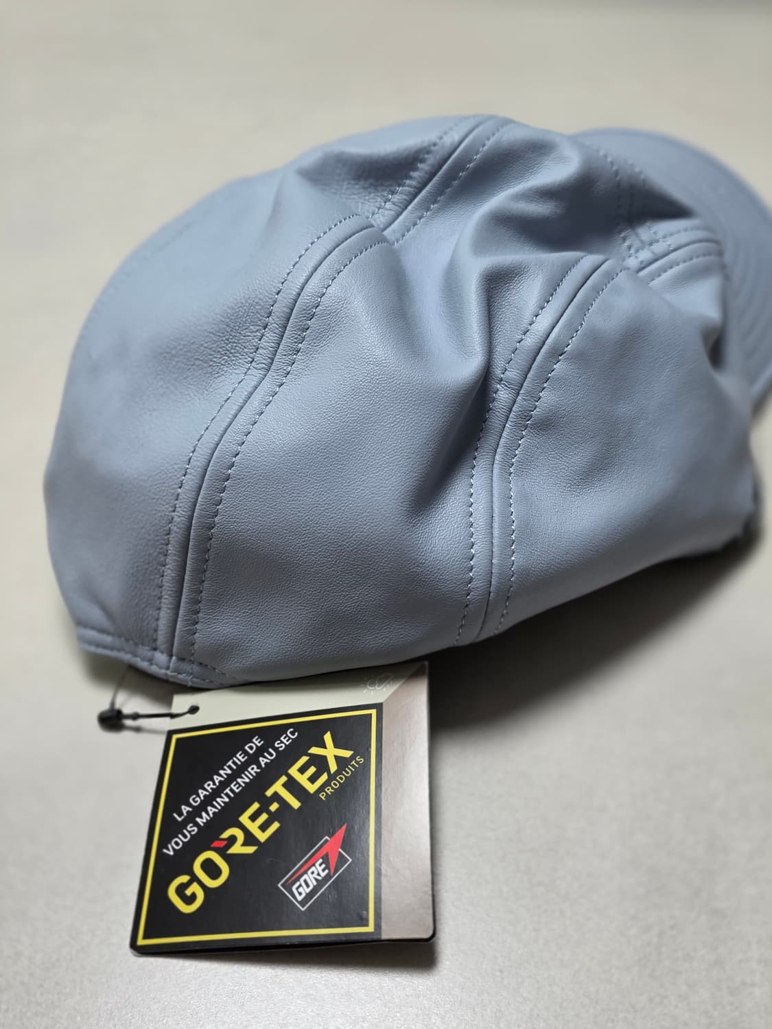 슈프림 GORE-TEX 가죽 캠프캡 그레이 판매합니다 ! 상품이미지3