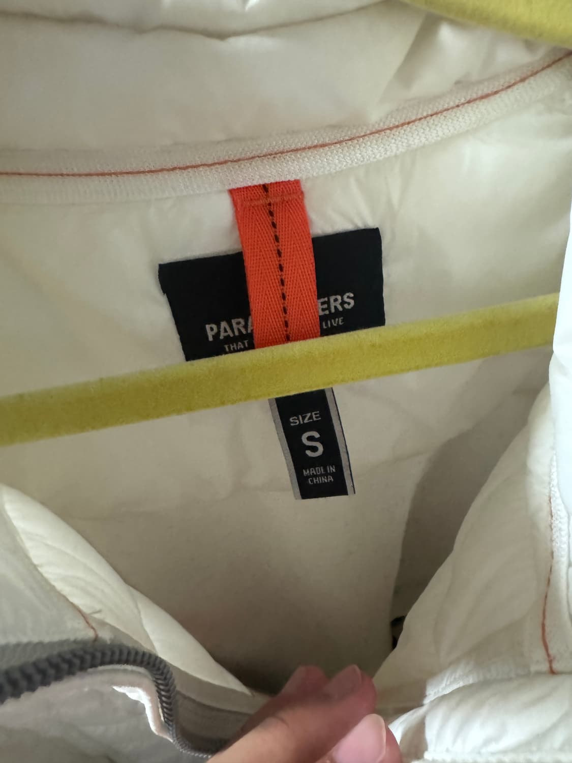 파라점퍼스 흰색 경량패딩 상품이미지2