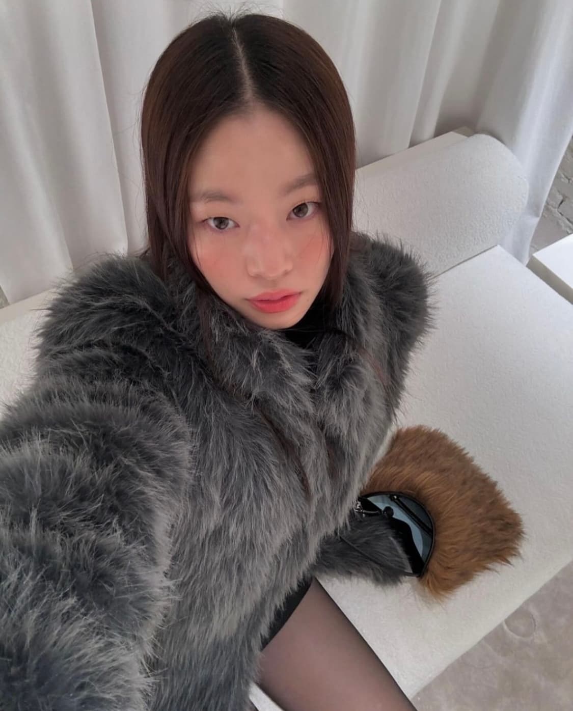 투머치택스 퍼코트 상품이미지1