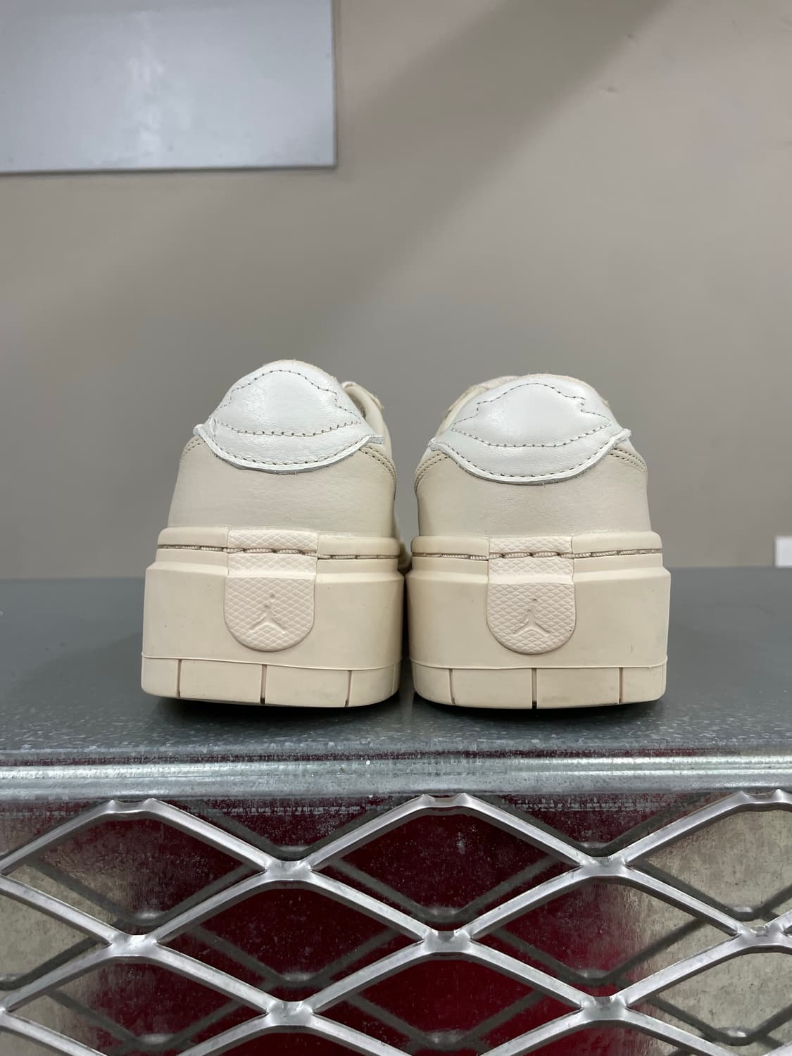 나이키 에어 조던 1 엘리베이트 로우 255 상품이미지3