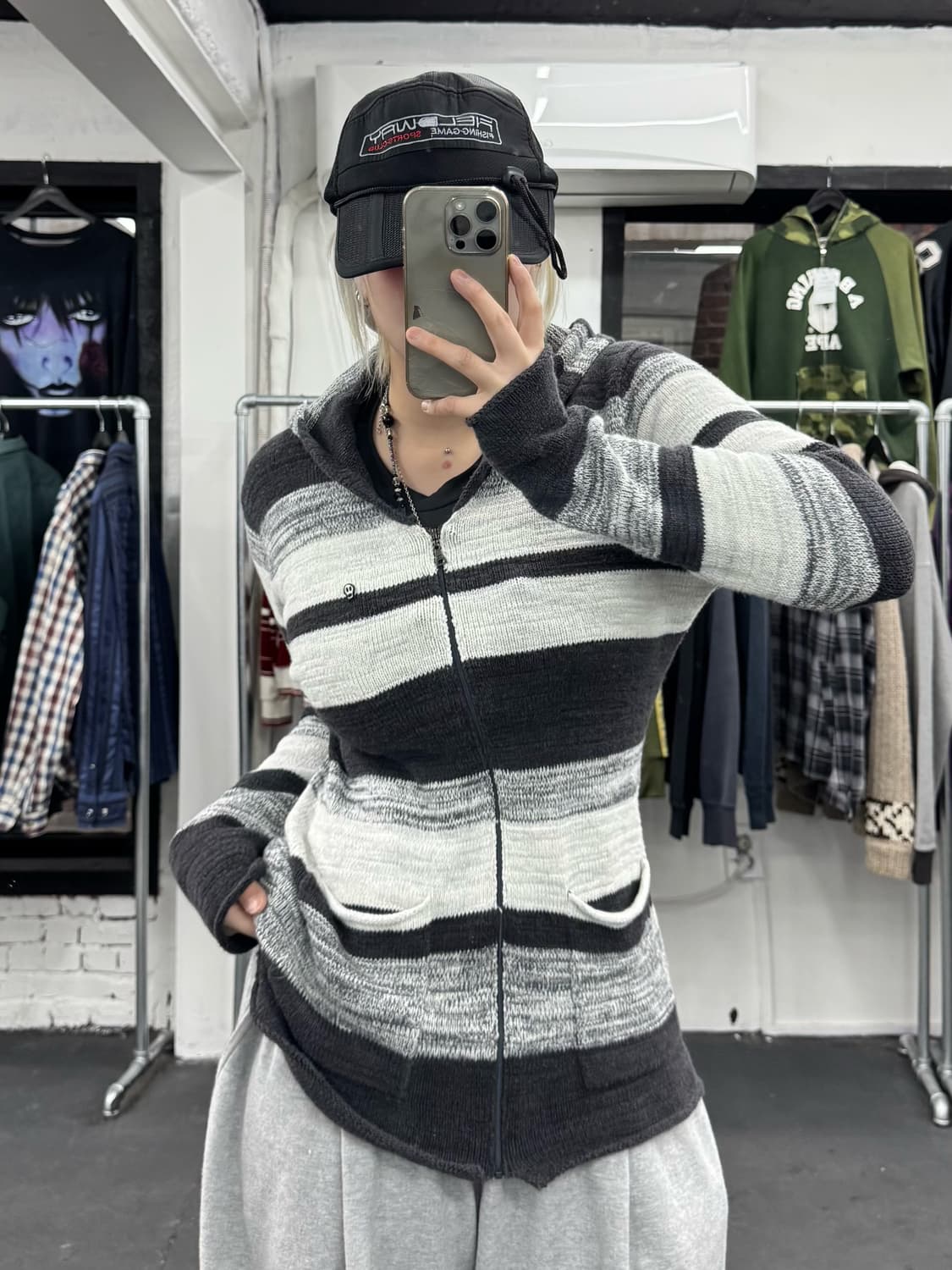 히스테릭 글래머 스컬 니트 후드집업 상품이미지1