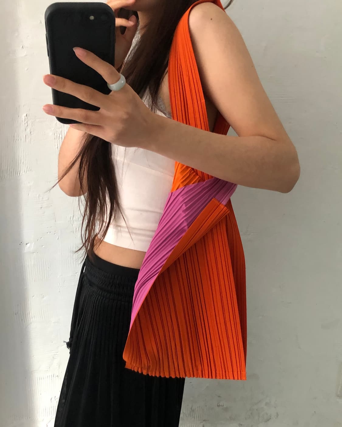 Issey Miyake 이세이미야케 오렌지 라벤더 컬러 플리츠 백 상품이미지1