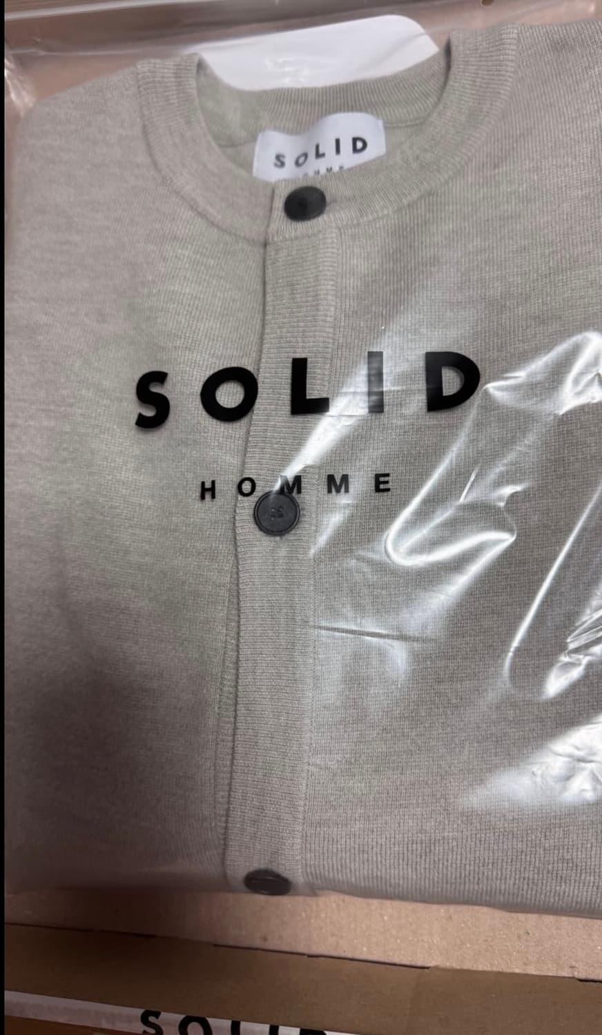 솔리드옴므 25fw 베이지 니트가디건 50 상품이미지4